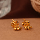 Dangling Floral Cluster Design Gold Side Stud