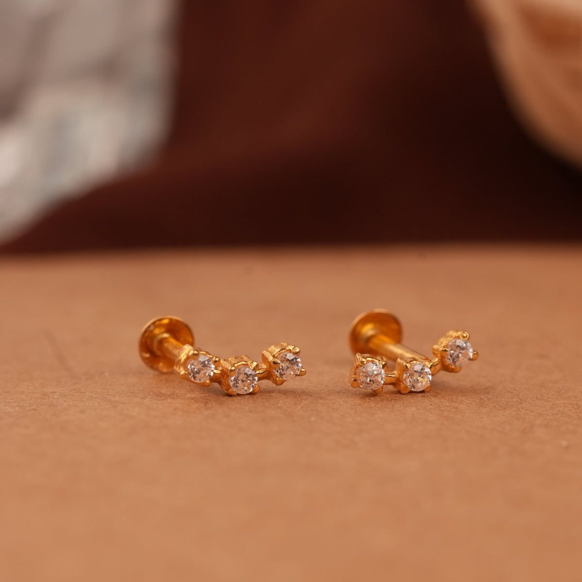 White Stone Gold Side Stud