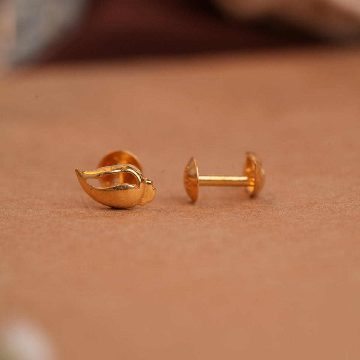Minimalist Mango Design Gold Side Stud