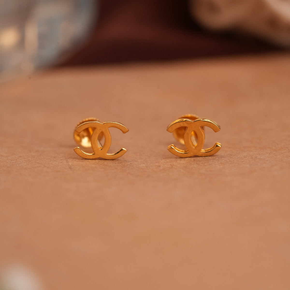 Interlocking Half Circle Gold Side Studs