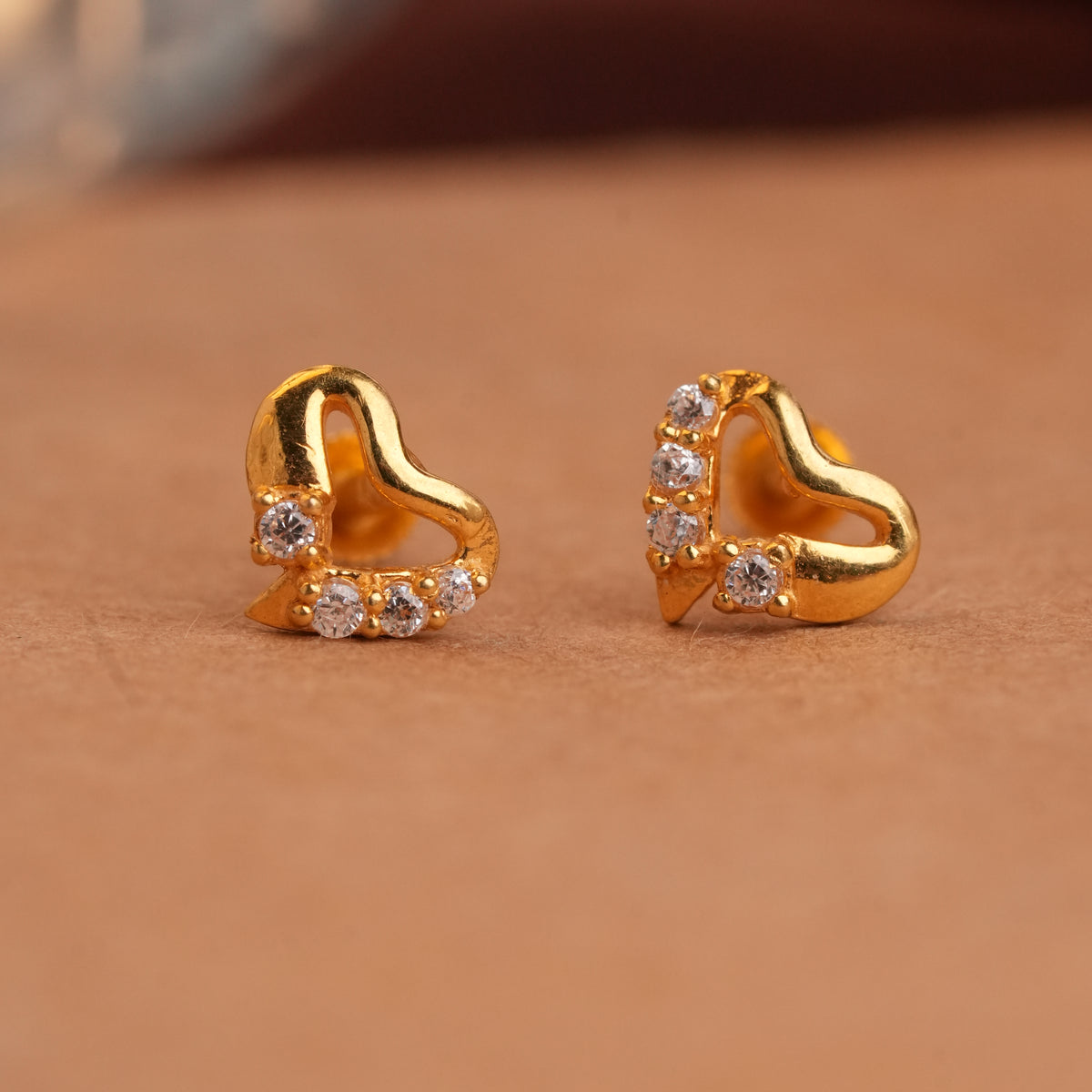 Sparkling Heart Gold Side Studs
