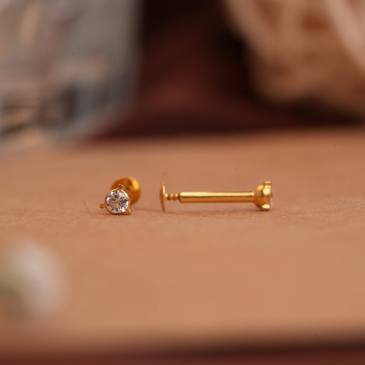 Minimalist Single Crystal Gold Side Stud
