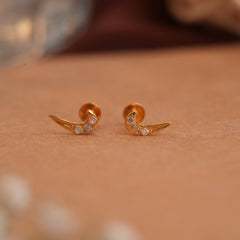 Tiny Crescent Tusk Gold Side Stud