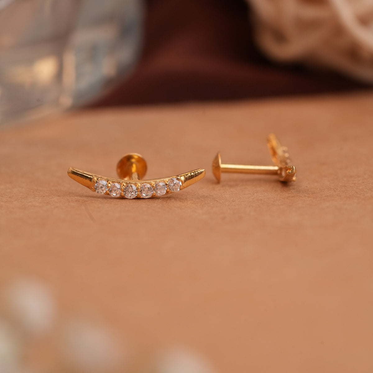 Minimalist Curved Bar Gold Side Studs