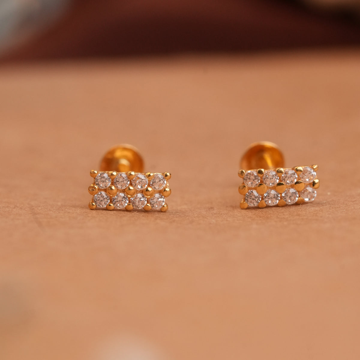 Minimalist rectangular gold side stud