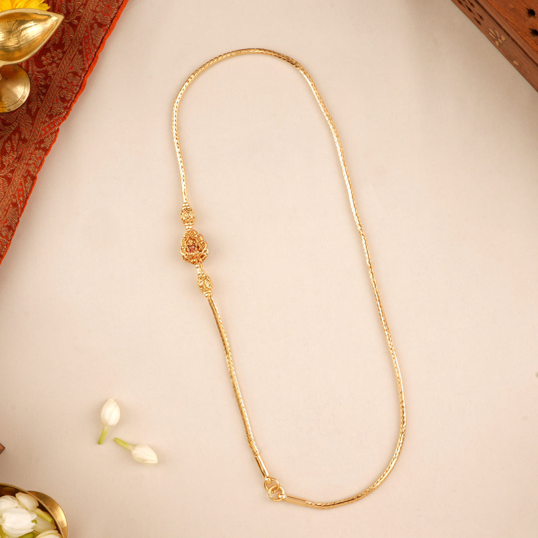 Graceful Shree Lakshmi Mugappu Chain