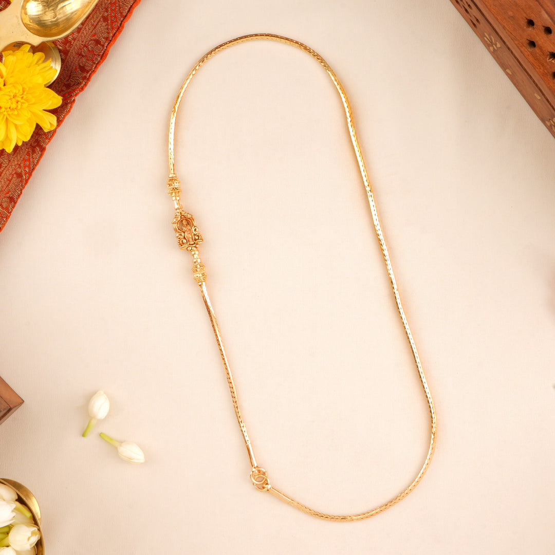 Standing Divine Lakshmi Mugappu Chain
