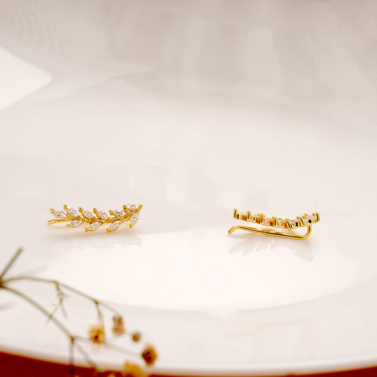 Trendy Crystal Flower Leaf Golden Climber