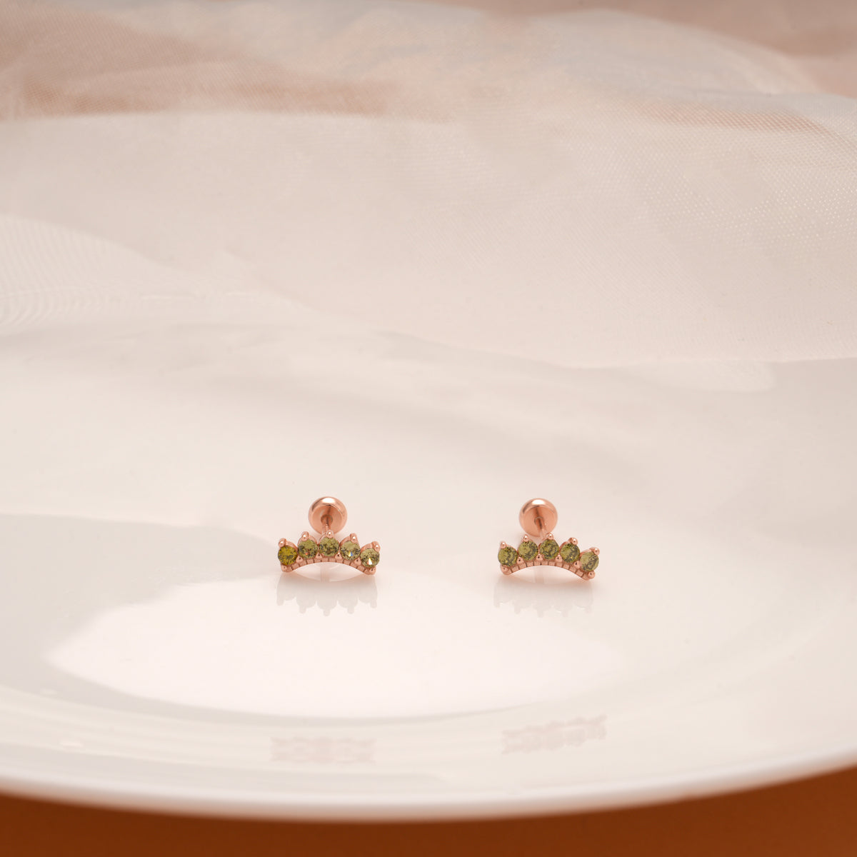 Pretty Crescent Green Stone Silver Rose Gold Koppu