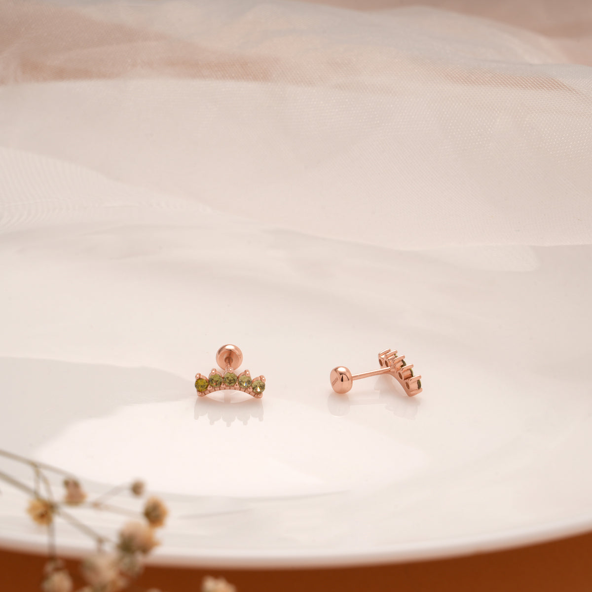 Pretty Crescent Green Stone Silver Rose Gold Koppu