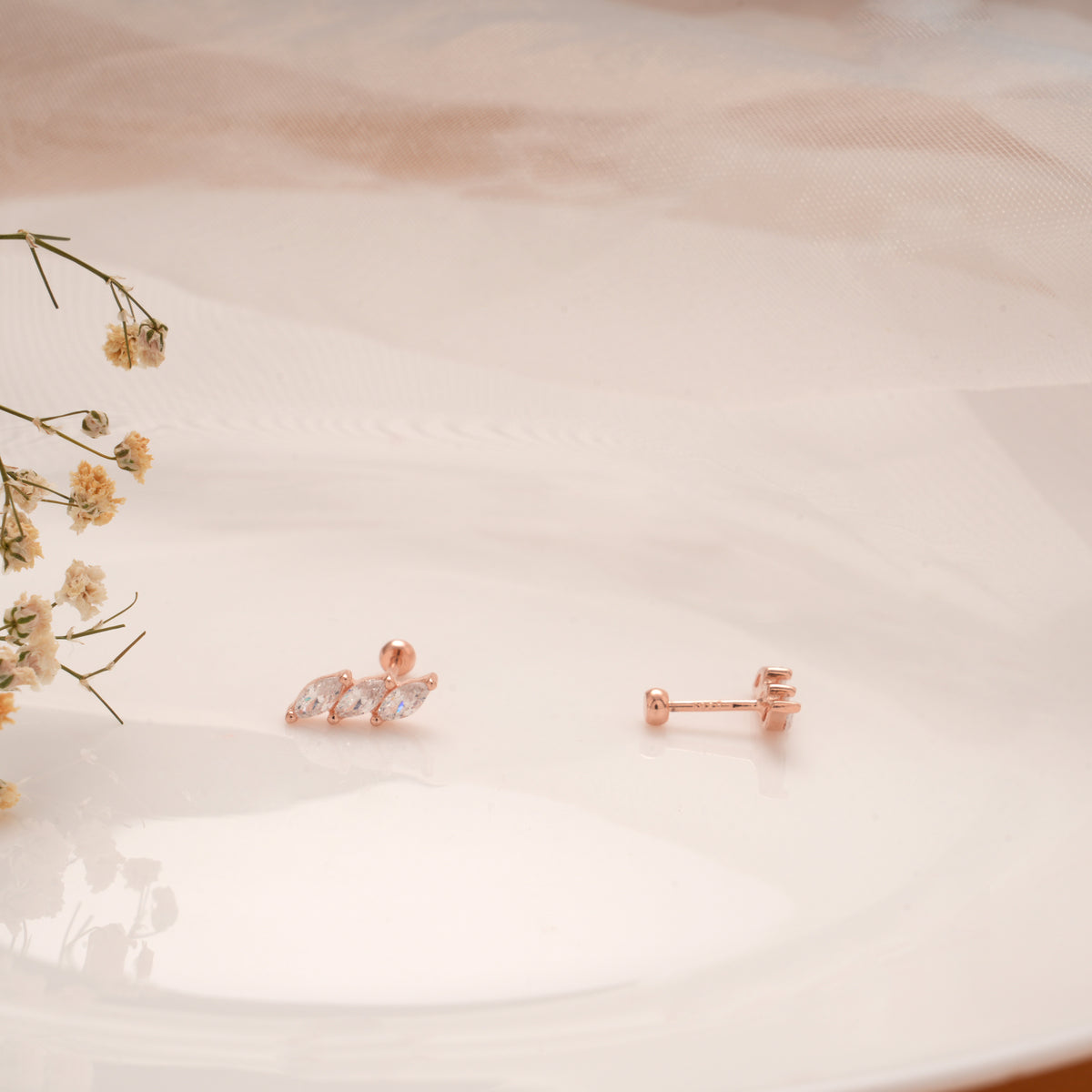Vibrant Triple Teardrop Stone Silver Rose Gold Koppu