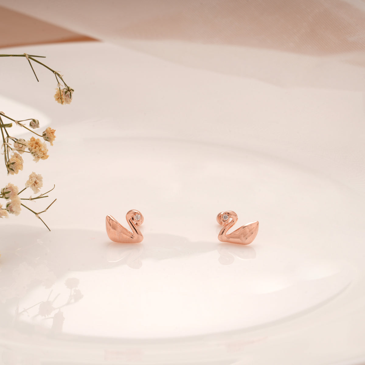 Trendy Golden Duck Koppu