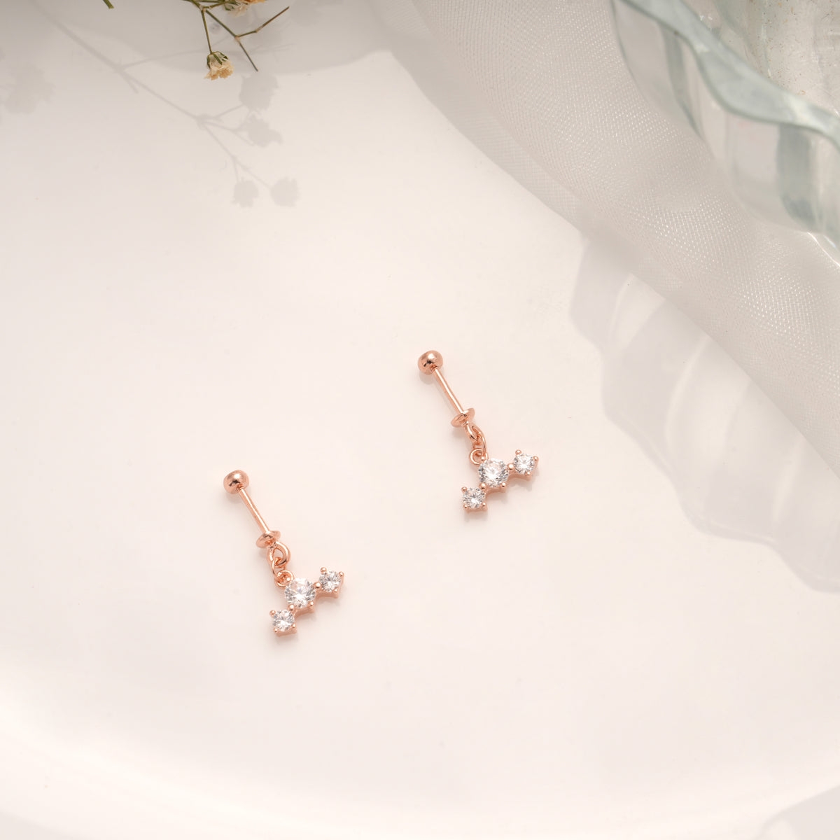 Radiant Triple Cluster Silver Rose Gold Koppu