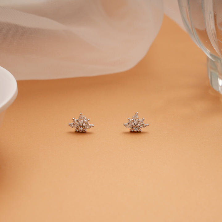 Minimalist Crown Design Silver Side Stud