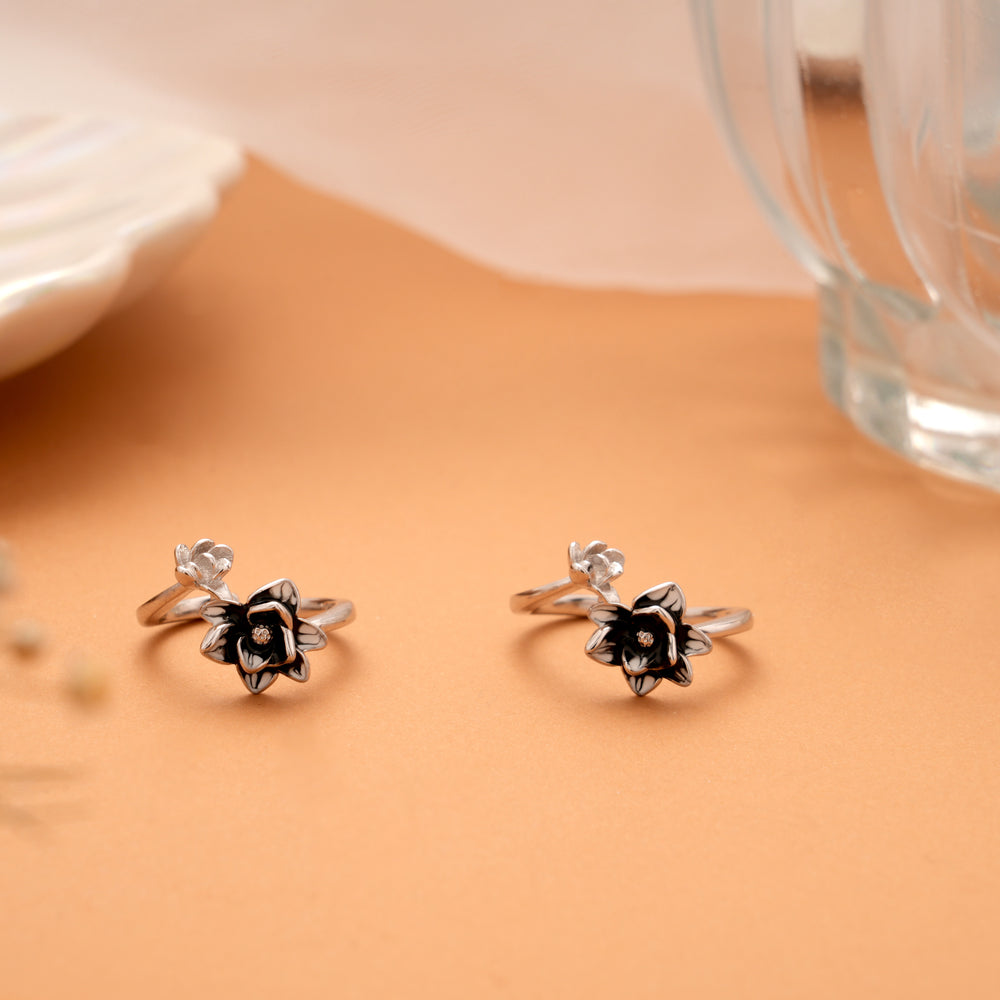 Blooming Rose Flower Silver Toe Ring
