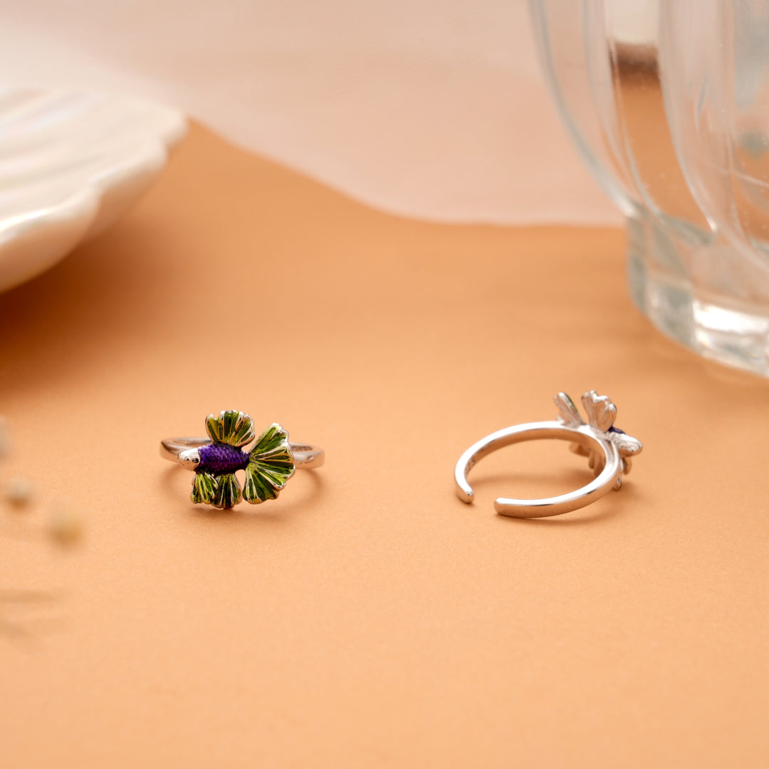 Minimal Fish Enamel Design Silver Toe Ring