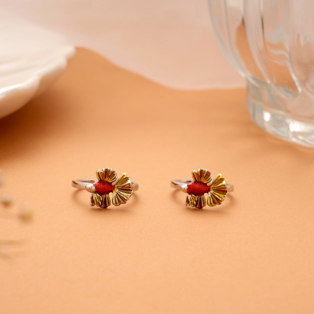 Regal Red Fish Enamel Silver Toe Ring