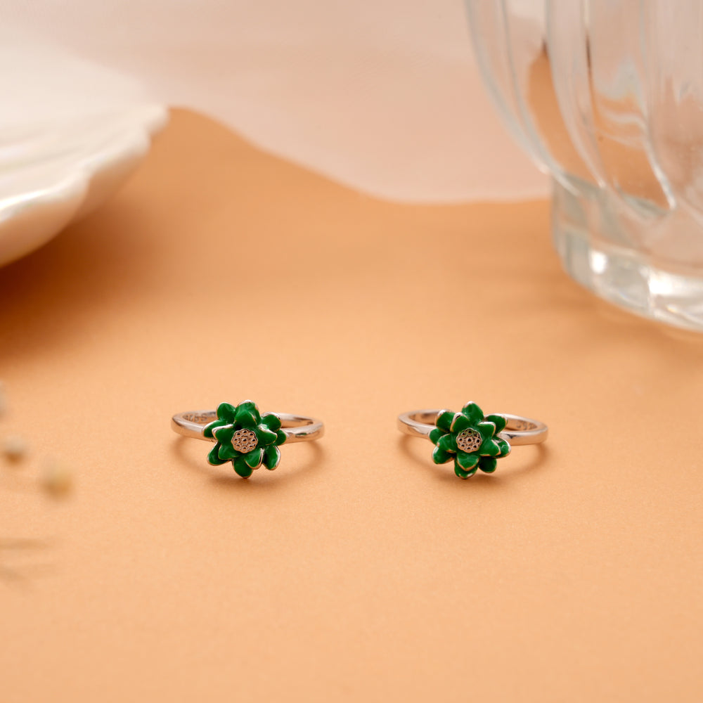Green Enamel Blooming Flower Silver Toe Ring