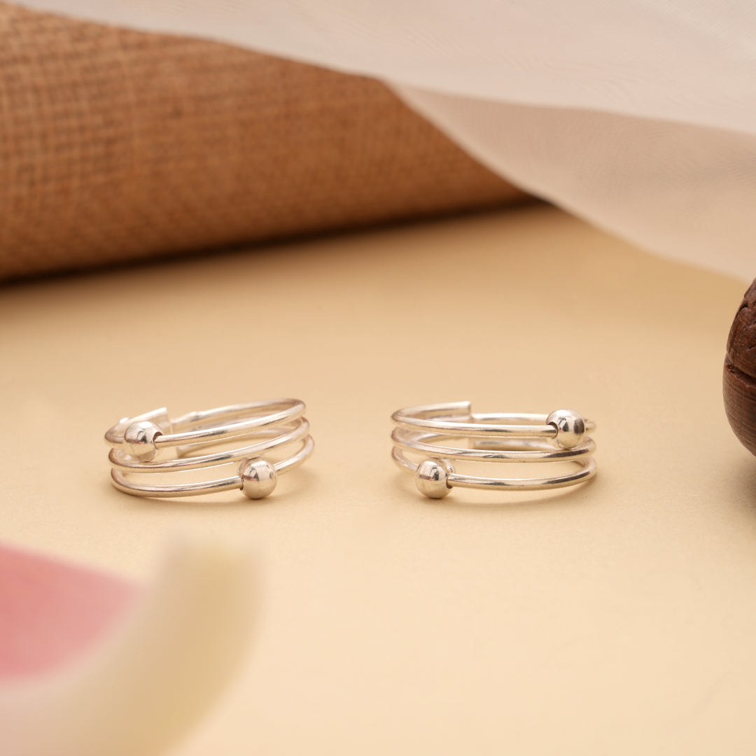 Dual Ball Twisted Silver Toe Ring