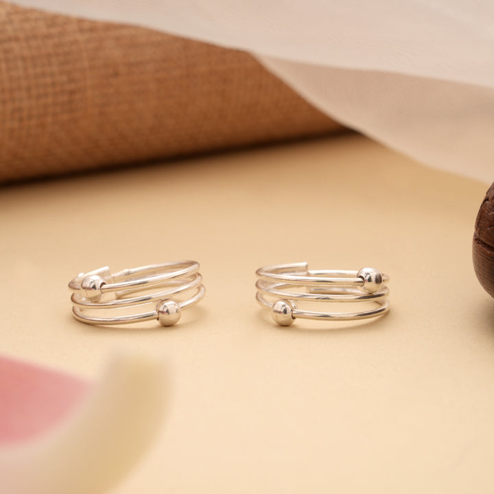 Dual Ball Twisted Silver Toe Ring