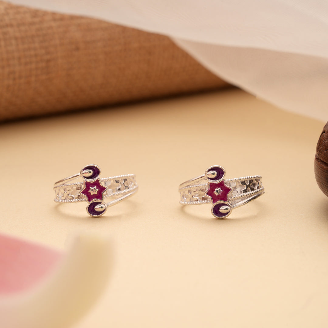 Stylish Star with Oval Design Silver Toe Ring