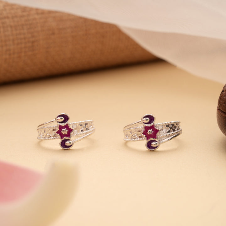 Stylish Star with Oval Design Silver Toe Ring