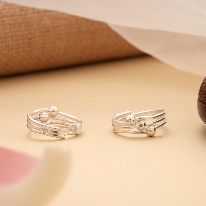 Modern Ball Design Silver Toe Ring