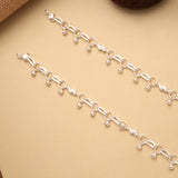 Ethnic Design Link Drops Silver Anklet