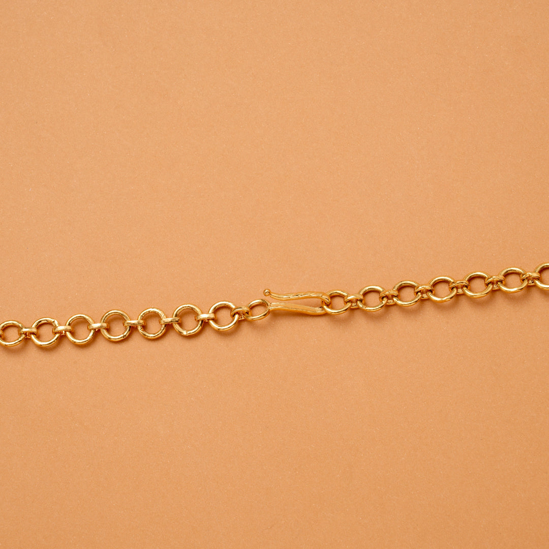 Elegant Emerald Design Pearl Drops Golden Hip Belt
