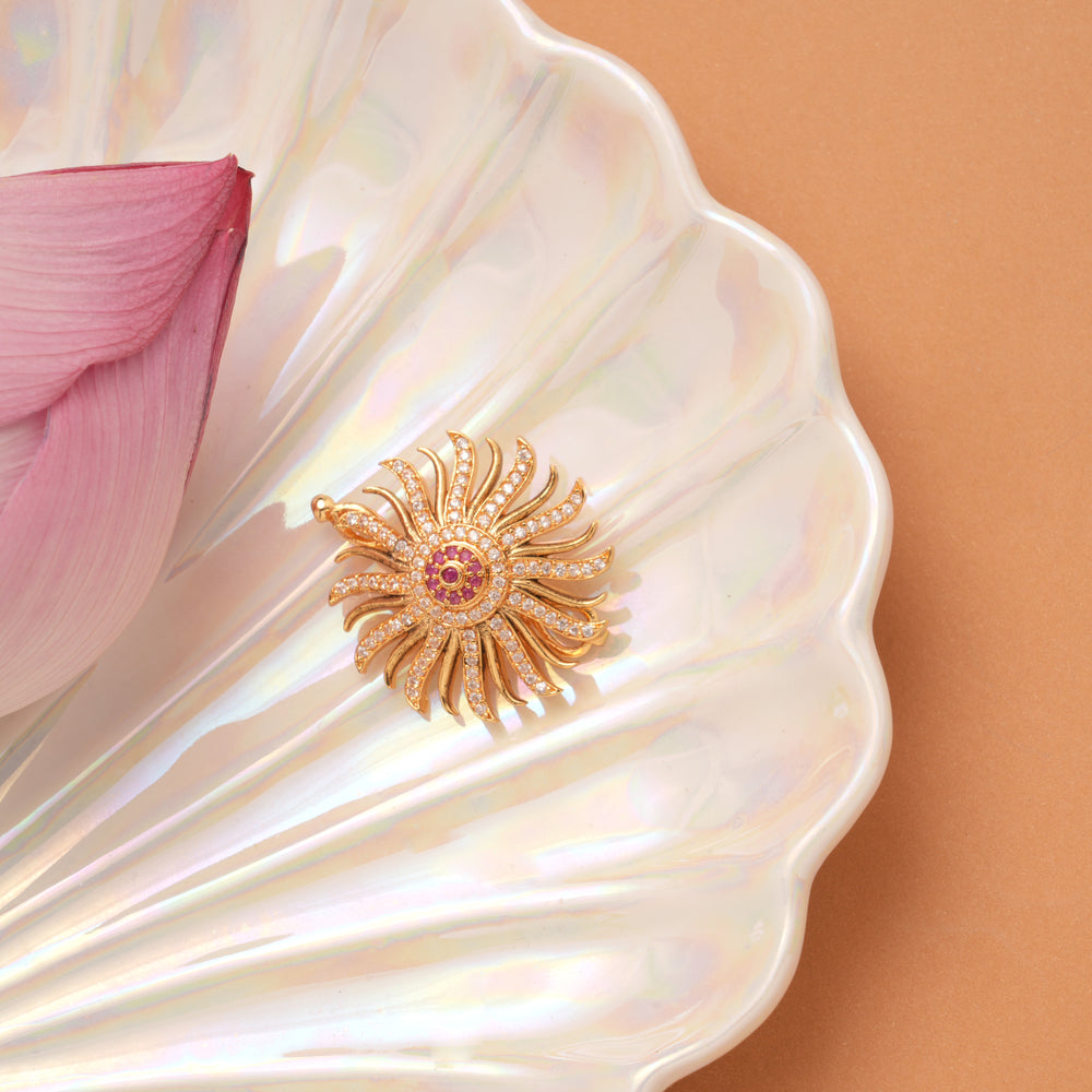 Sparkling Sun Burst Design Golden Pin