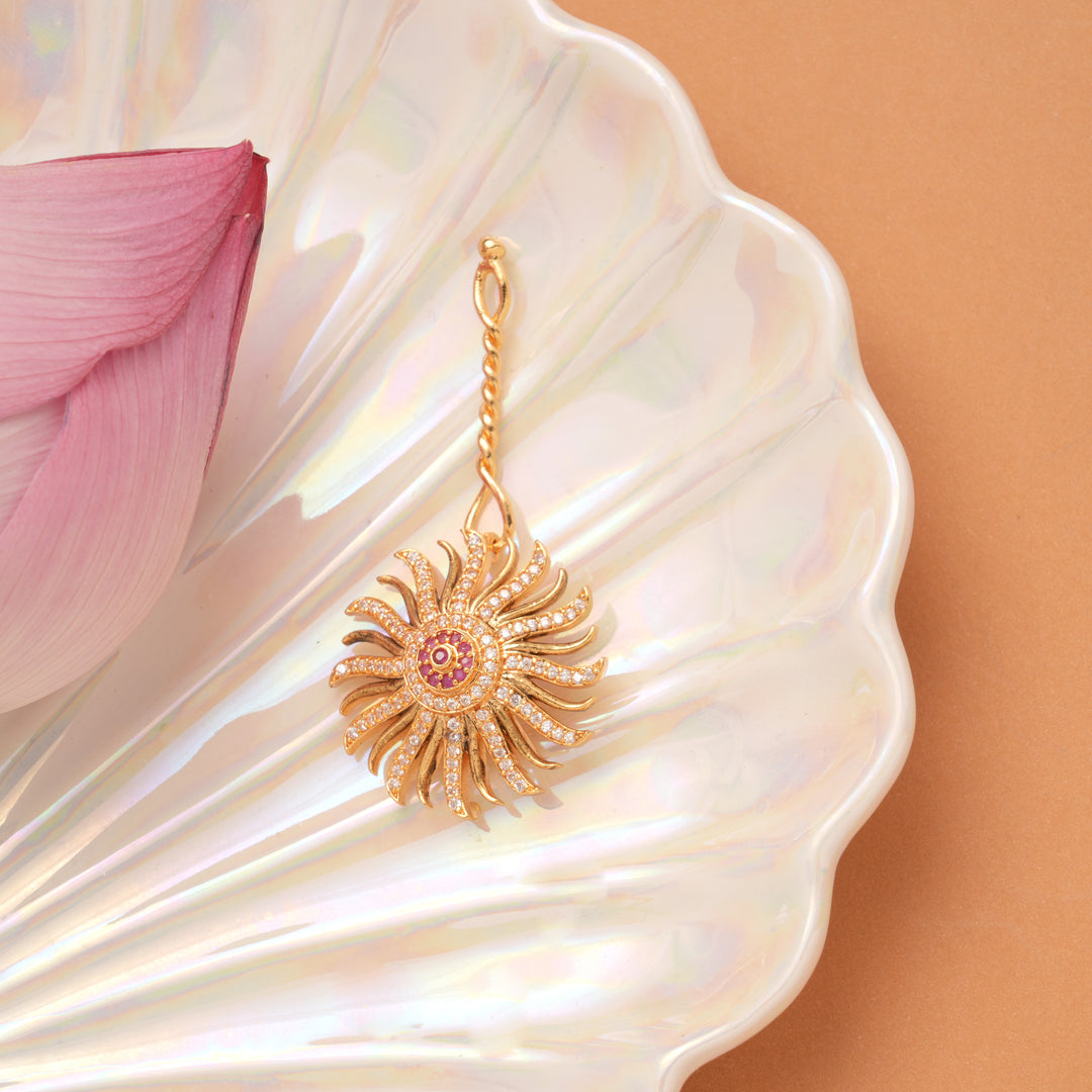 Sparkling Sun Burst Design Golden Pin