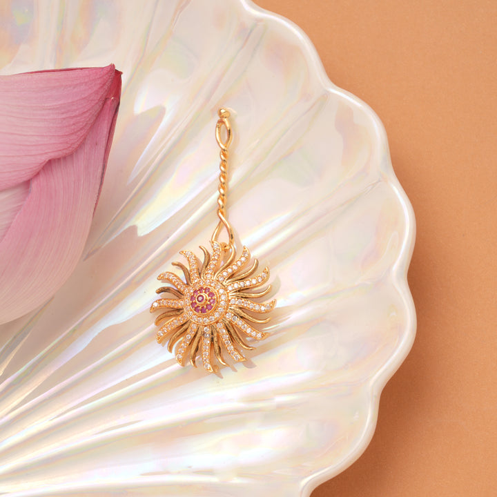 Sparkling Sun Burst Design Golden Pin