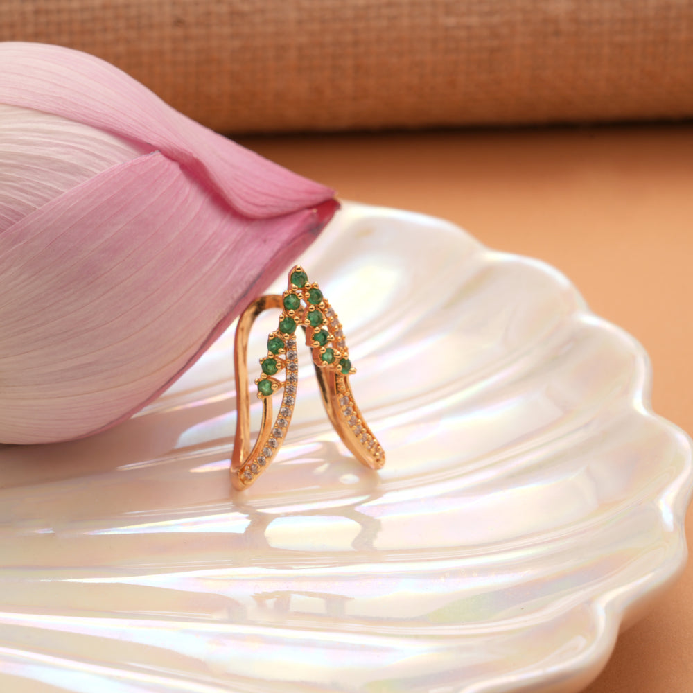 Golden Green and White Stone Vanki Ring