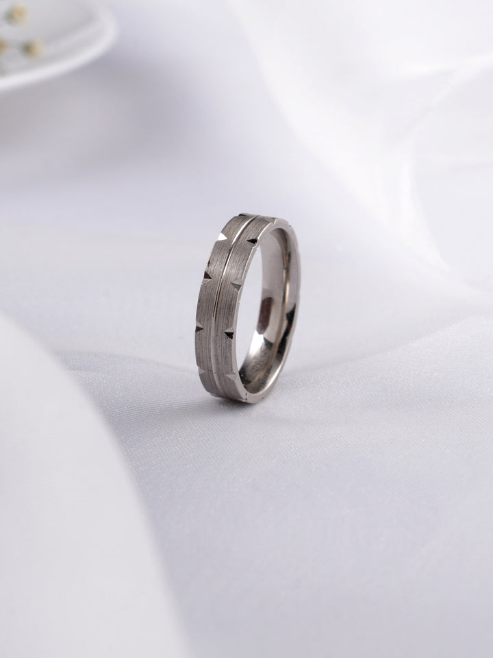 Matte Finish Cut-Line Ring