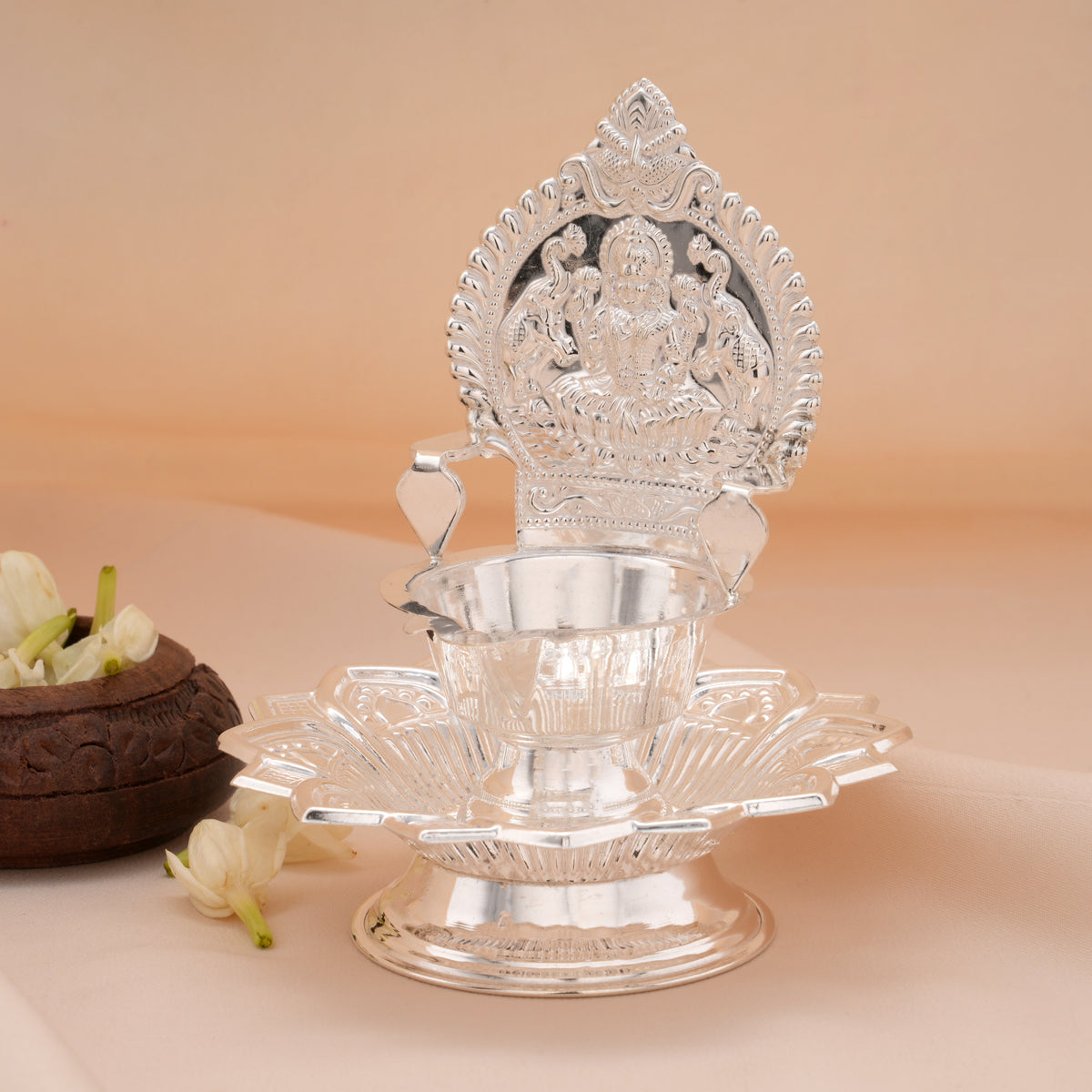 Godess Gaja Lakshmi Bold Silver Plate Base Vilaku