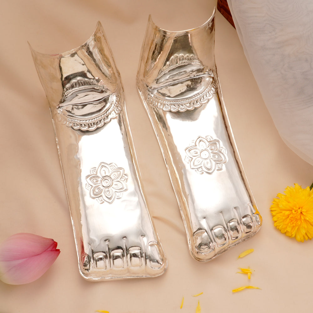 Divine God Silver Padham