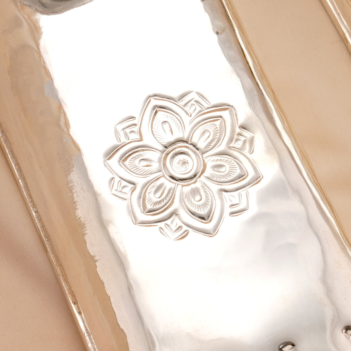 Divine God Silver Padham