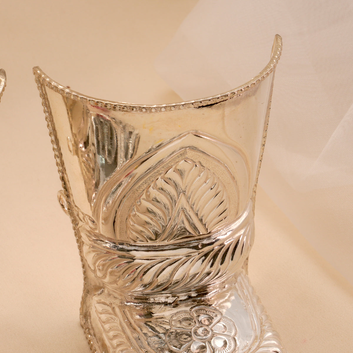 Graceful God Silver Padham Pair