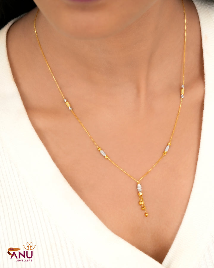 Stylish White Ball Pattern Gold Chain