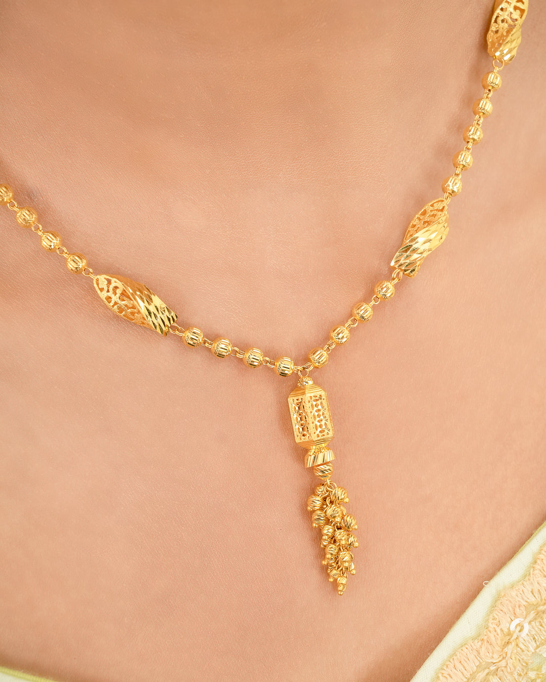 Elegance Gold Bead Chain