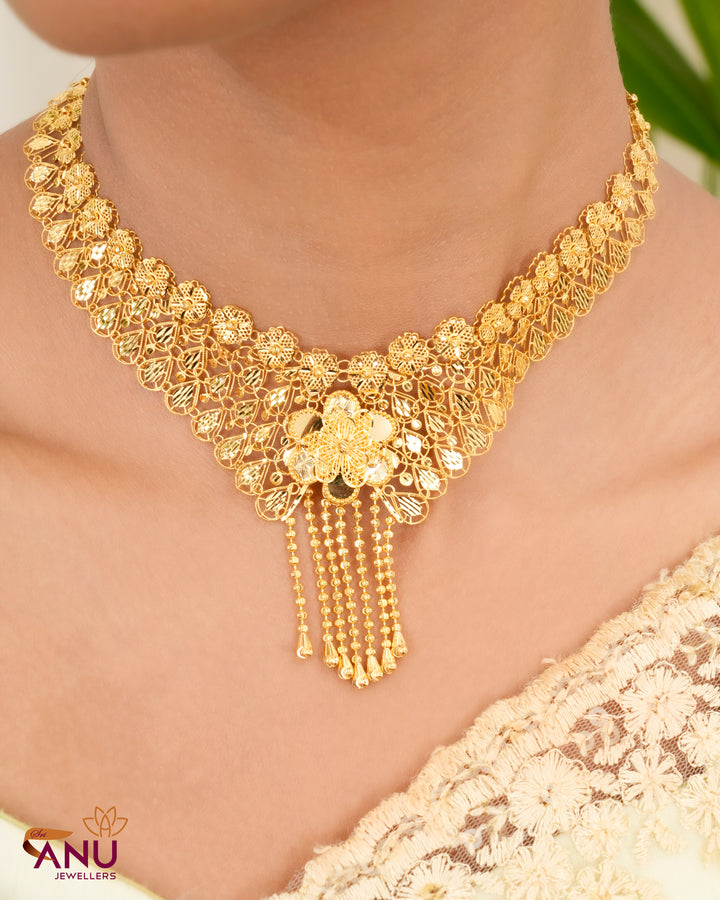 Floral Modern Glow Drops Gold Necklace