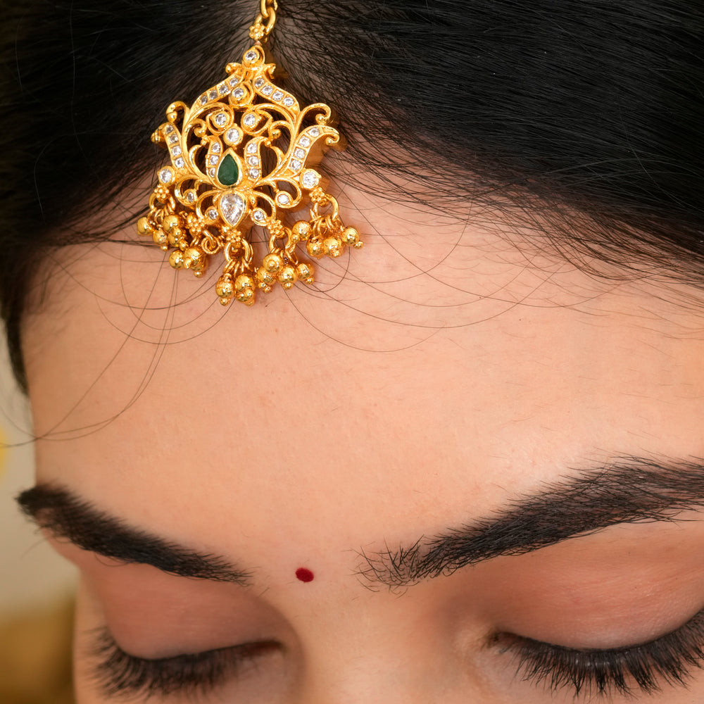 Floral Design with Emerald Golden Drops Tikka