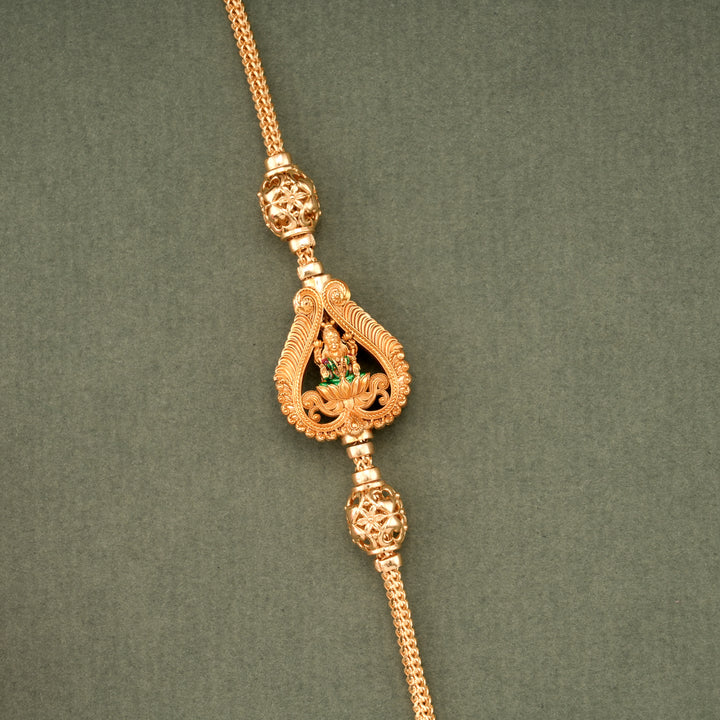 Classic Leaf Shape Golden Lakshmi Mugappu Chain