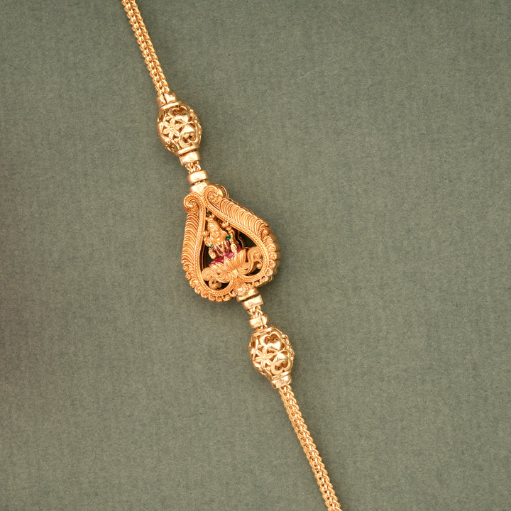 Classic Leaf Shape Golden Lakshmi Mugappu Chain