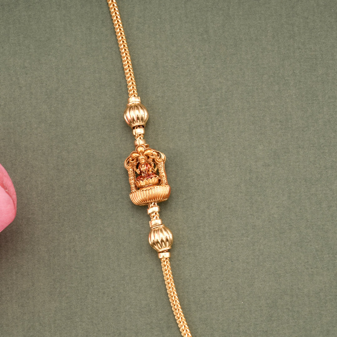 Golden Lakshmi Nagas Floral Mugappu Chain