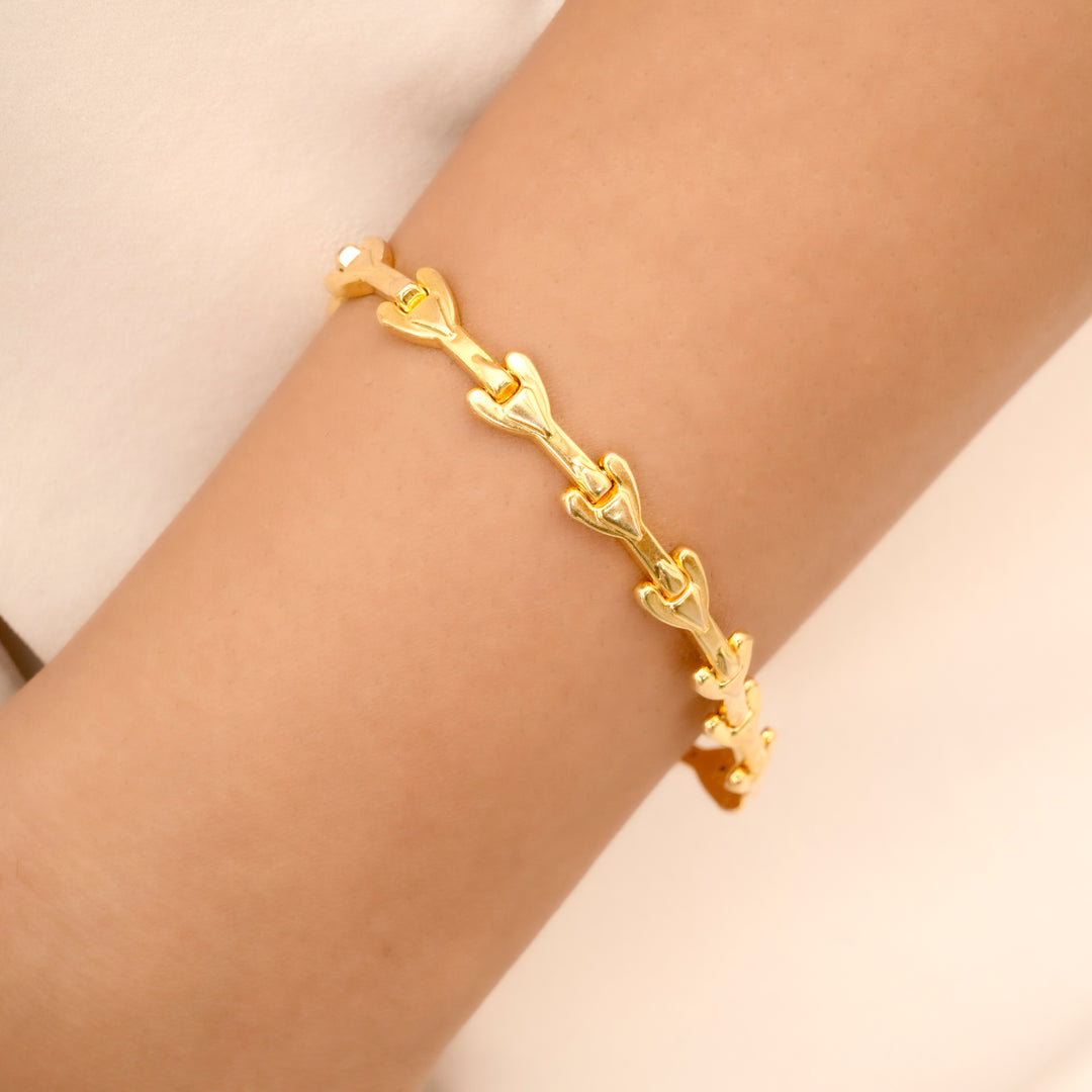 Royal Glow Silver Golden Look Fancy Bracelet