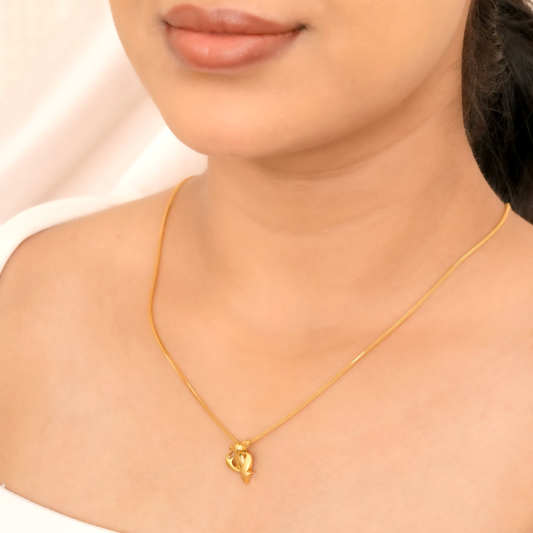 Luxury Deer Head Gold Pendant