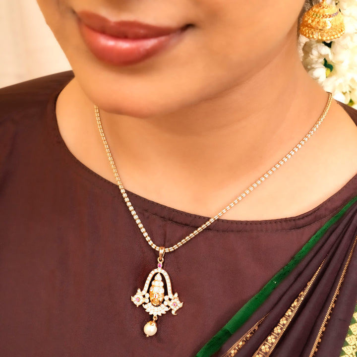 Lord Perumal Pearl Drop Diamond Pendant