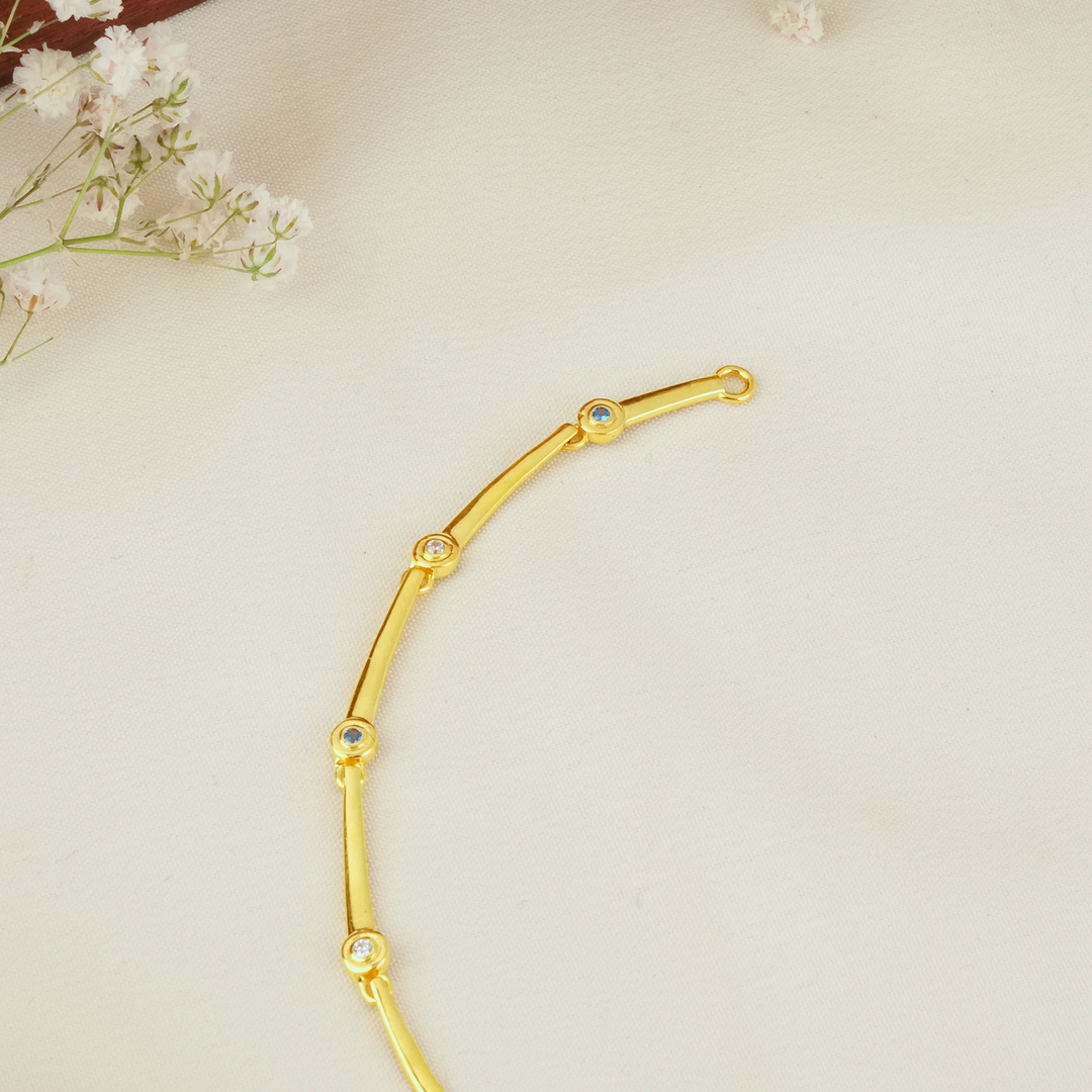 Modern Minimal Gold Fancy Necklace