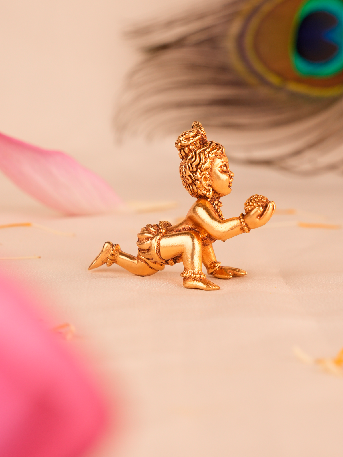 Gold Antique Thavazhum Krishna Idol